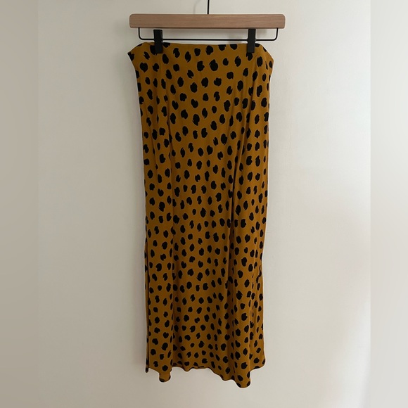 Madewell Dresses & Skirts - Madewell Abstract Cheetah Print Midi Slip Skirt, Size 6